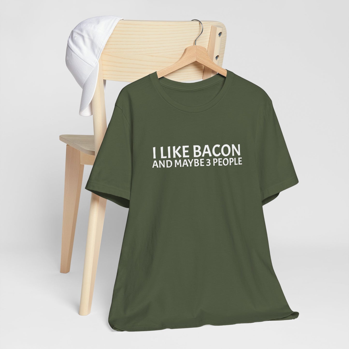 I Like Bacon and Maybe 3 People - Unisex T-Shirt